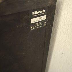 KLIPSCH R-28F TOWER SPEAKERS