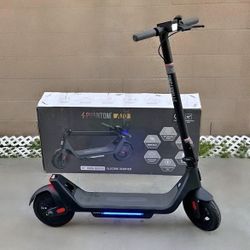 Phantom A10 Scooter 