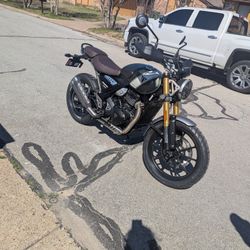 2025 Triumph Scrambler 400x