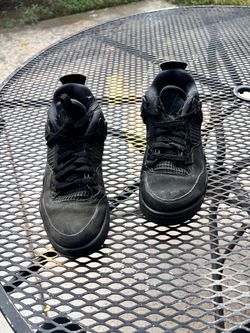 Black Jordan 4s
