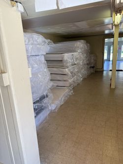 Mattresses $89 up for major retailers that are shutting their doors