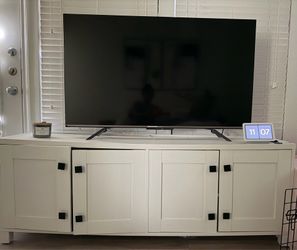 Free Tv Stand, 2 night stands, 2 storage bins must pick up