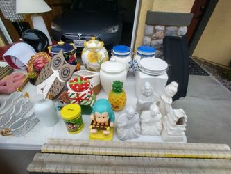 HOME CERAMIC DECORATIONS