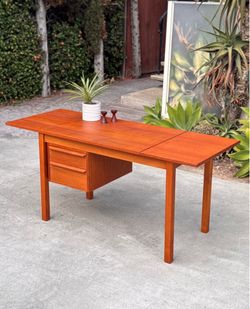 MCM Danish Modern Mid Century Modern Teak Drop Leaf Desk by G.V. Møbler