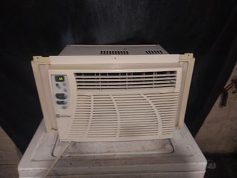 Air Conditioner Maytag 5,000 BTU