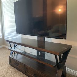 TV Stand (Universal)
