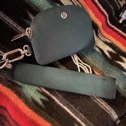 Lululemon. Coin Purse