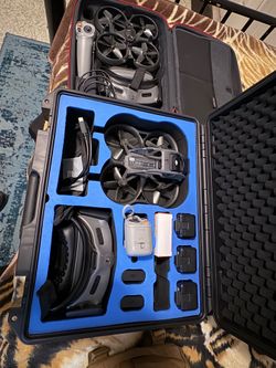 2 DJI avata 1 drones