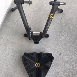 Cycleops Bike Trainer + Block