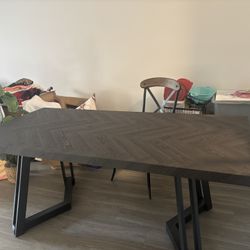 Dining Room Table 