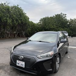 2019 Hyundai Ioniq Hybrid 
