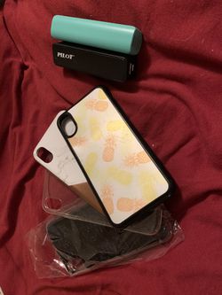 Iphone X/XS cases and portable chargers