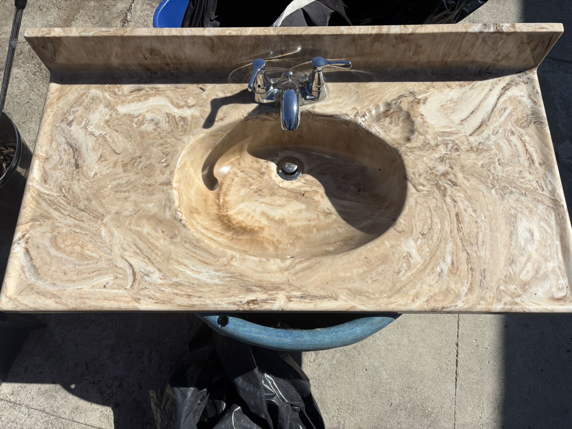 Sink Counter With Faucet!