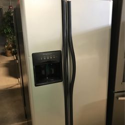 Frigidaire  Refrigerator  Side By Side  Stainless 