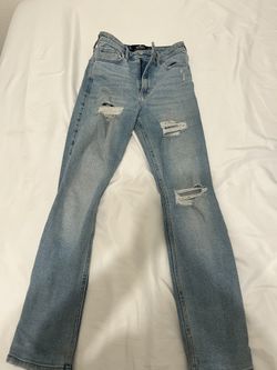 Hollister Ultra High-Rise Skinny ankle jeans