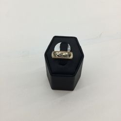 10k Gold Ring With Wave Design