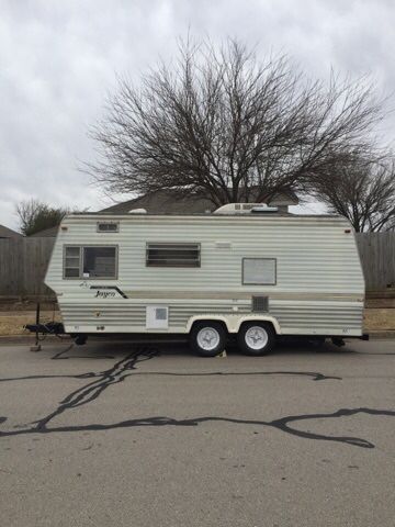 Jayco travel trailer 1976 20ft