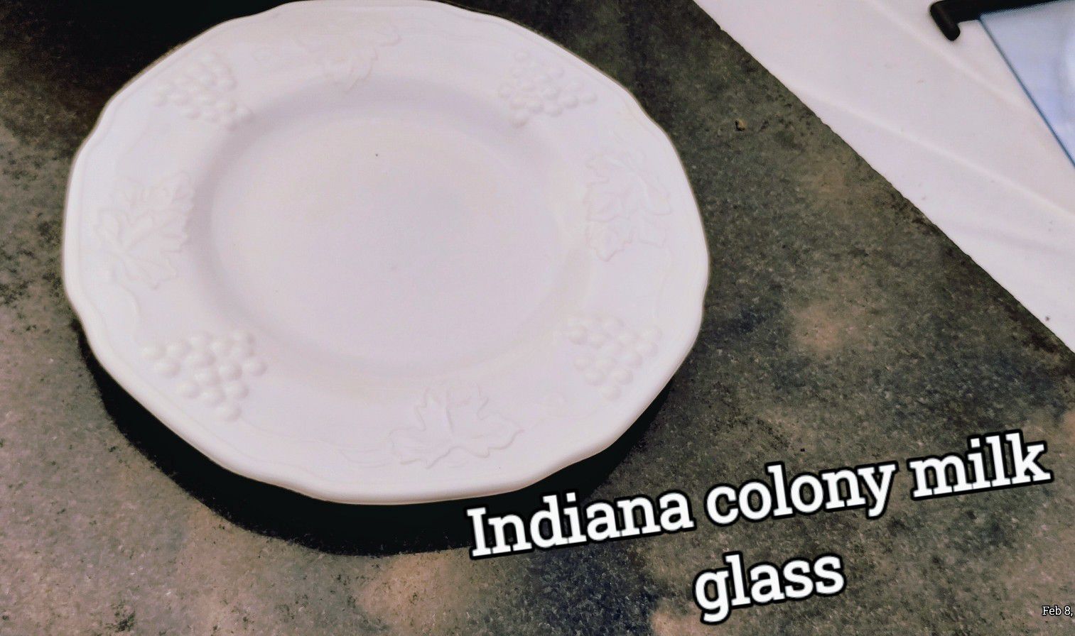 Vintage Colony Indiana Milk Glass. Grape And Leaf Pattern
