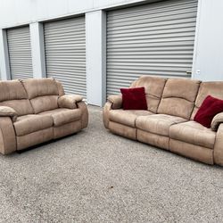 Beautiful Beige Recliner Couch and Loveseat! ***Free Delivery***