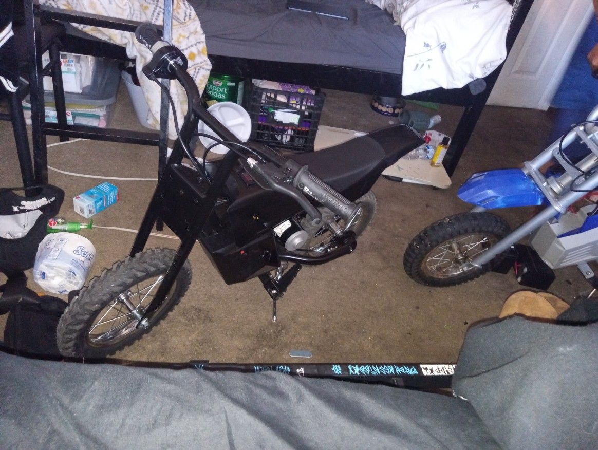 Two Razor Dirtbike