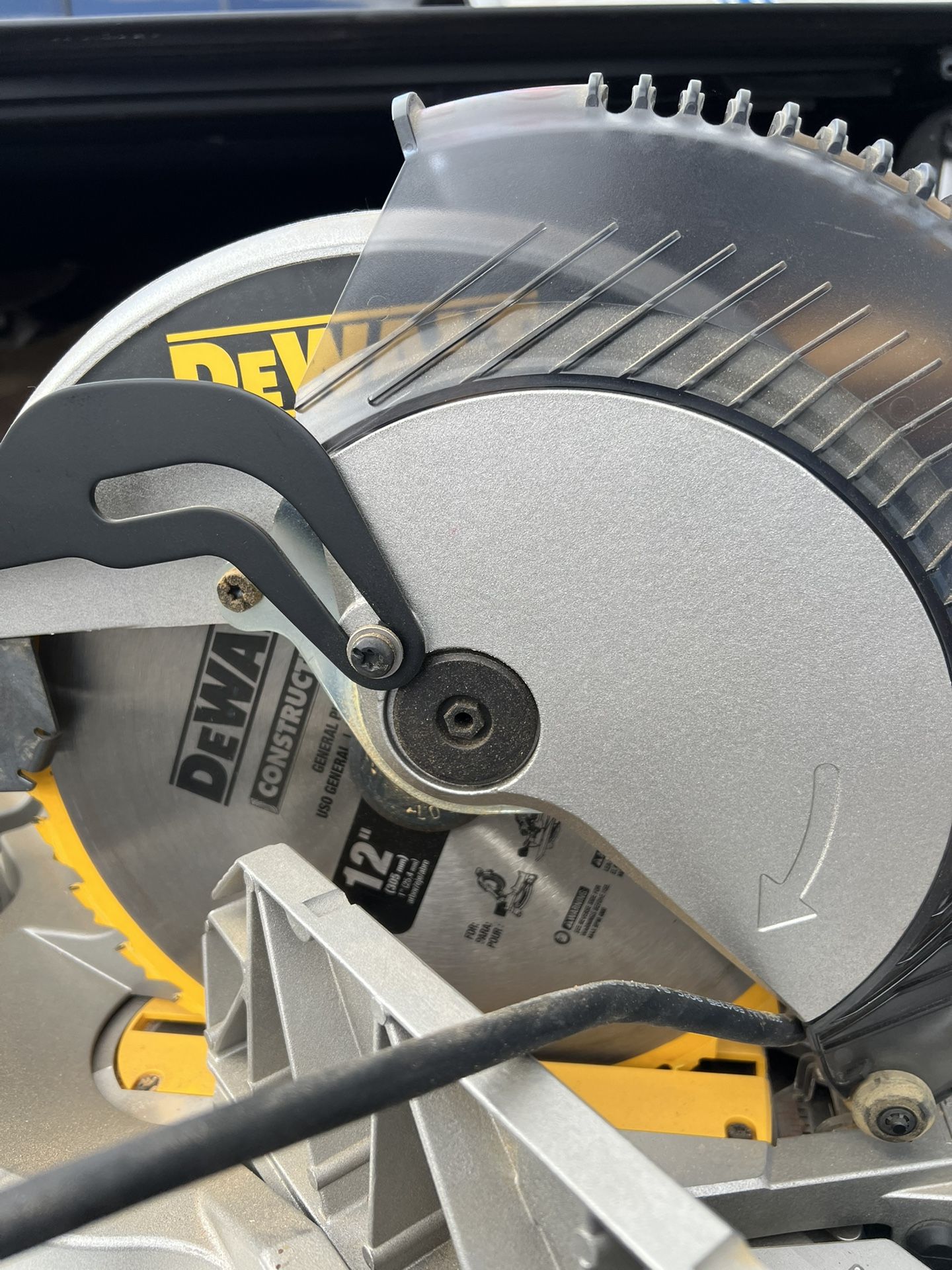 12’ Dewalt Double Bevel Saw