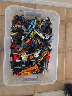 5 lbs worth of LEGO