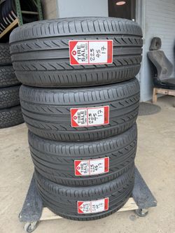 Set 225/45/17 Sentury Like New. 