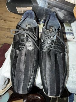 Men’s preowned size 12 “Parraza designed in Italy” black dress shoes / tuxedo shoes in good condition with normal wear located off lake mead and Simmo