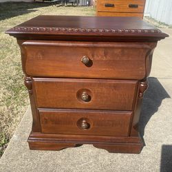 Beautiful Solid Wood 3 Drawer Nightstand