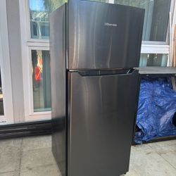 4ft Refrigerator  $100