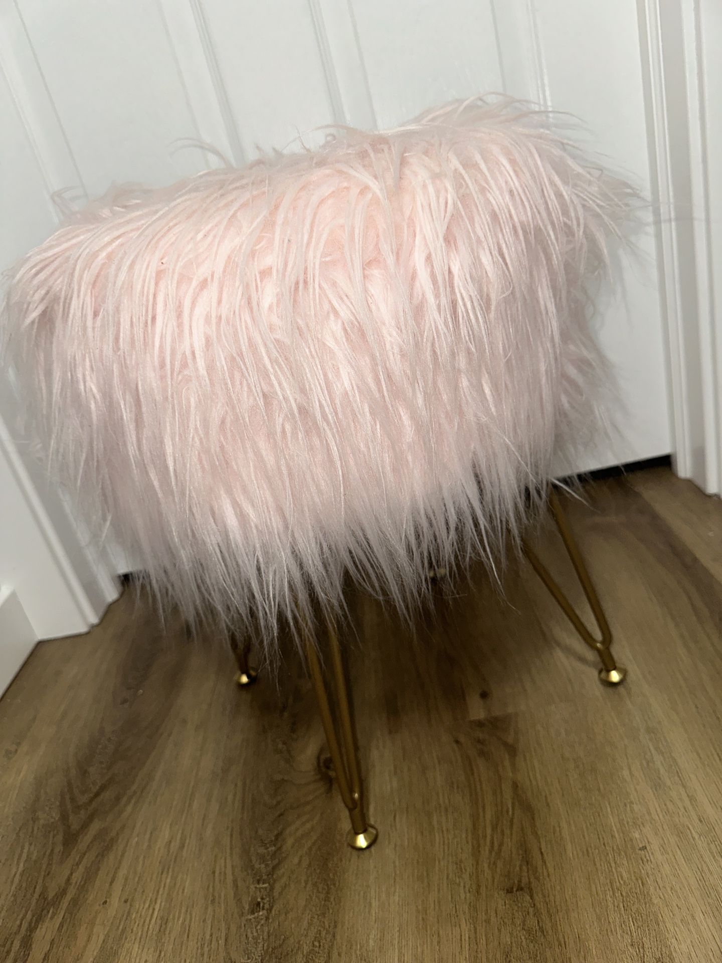 Pink Vanity Stool With Storage