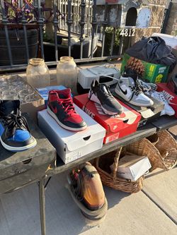 Selling shoes up to 20-40$
