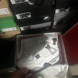 Jordan 4