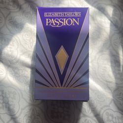 Elizabeth Taylor Perfume 