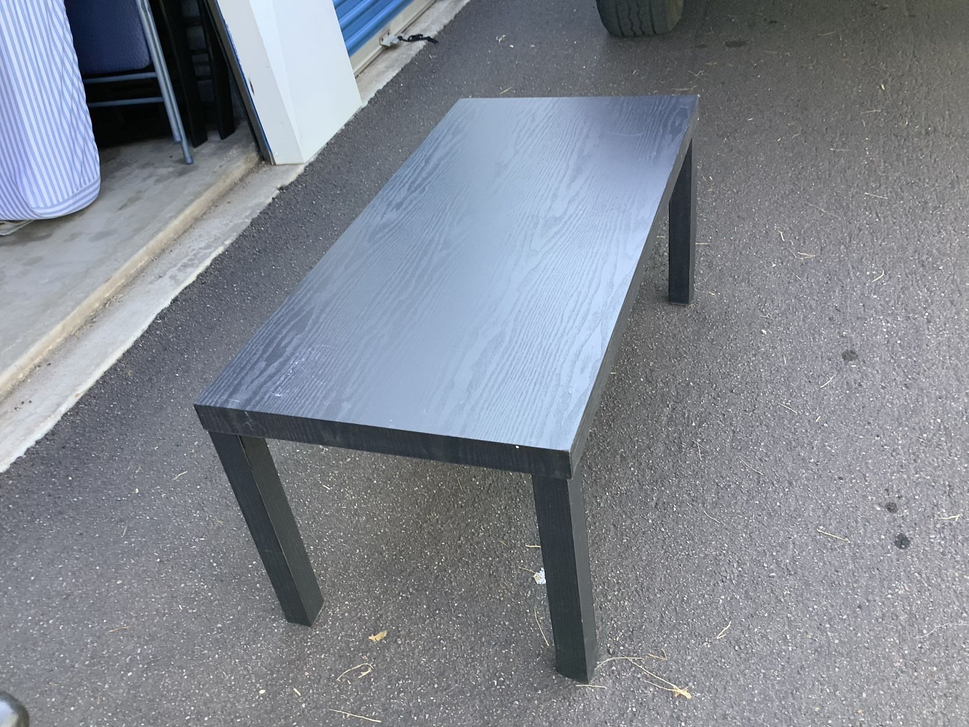 Table 17 1/2 high 39 wide 19 deep color back