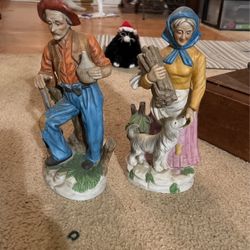 Grandma And Grandpa Statues