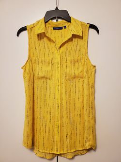 Small Apt. 9 Sleeveless Dress Shirt Yellow with Dot Pattern Size S