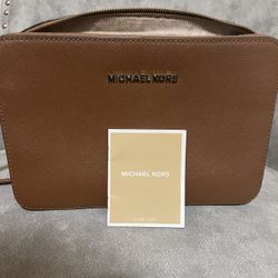 Michael Kors Jetsetter Purse