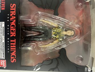 Bandai Namco - Stranger Things - Eleven (Yellow Outfit), 6” Hawkins Figure Collection Action Figure