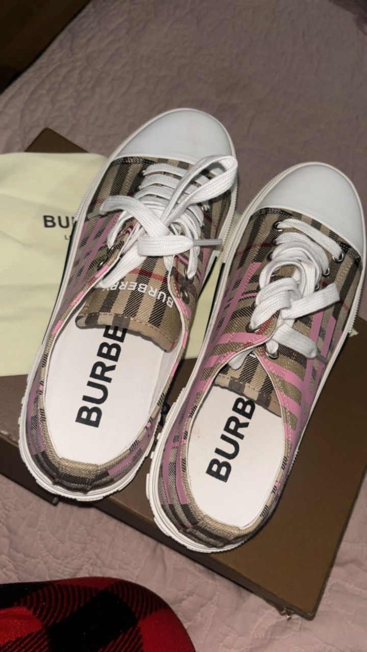 Burberry Womens Sneakers
