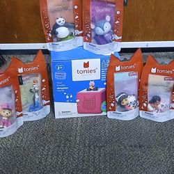 Brand New Pink , 1Tonies Sleepy Bear &10 Character Stories ,Travel Bag And Pink Headphones  