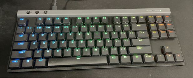 Logitech g515 wireless linear keyboard