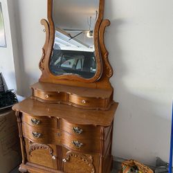 Lexington Dresser And Nightstand