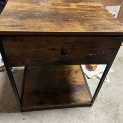 Night stand/side table for $5