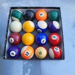 8 Balls