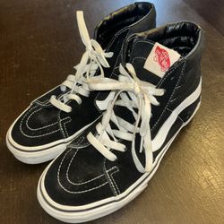 Black Sk8 Hi Vans