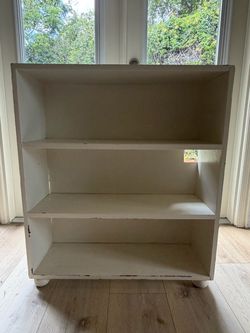White Painted Wood Bookcase with 3 Shelves