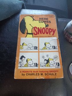 Here Comes Snoopy   vintage book