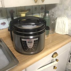 POWER PRESSURE COOKER XL 10 Quart