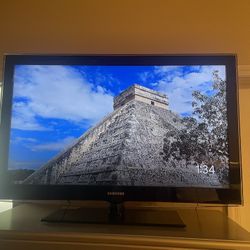 Samsung 42 In TV 